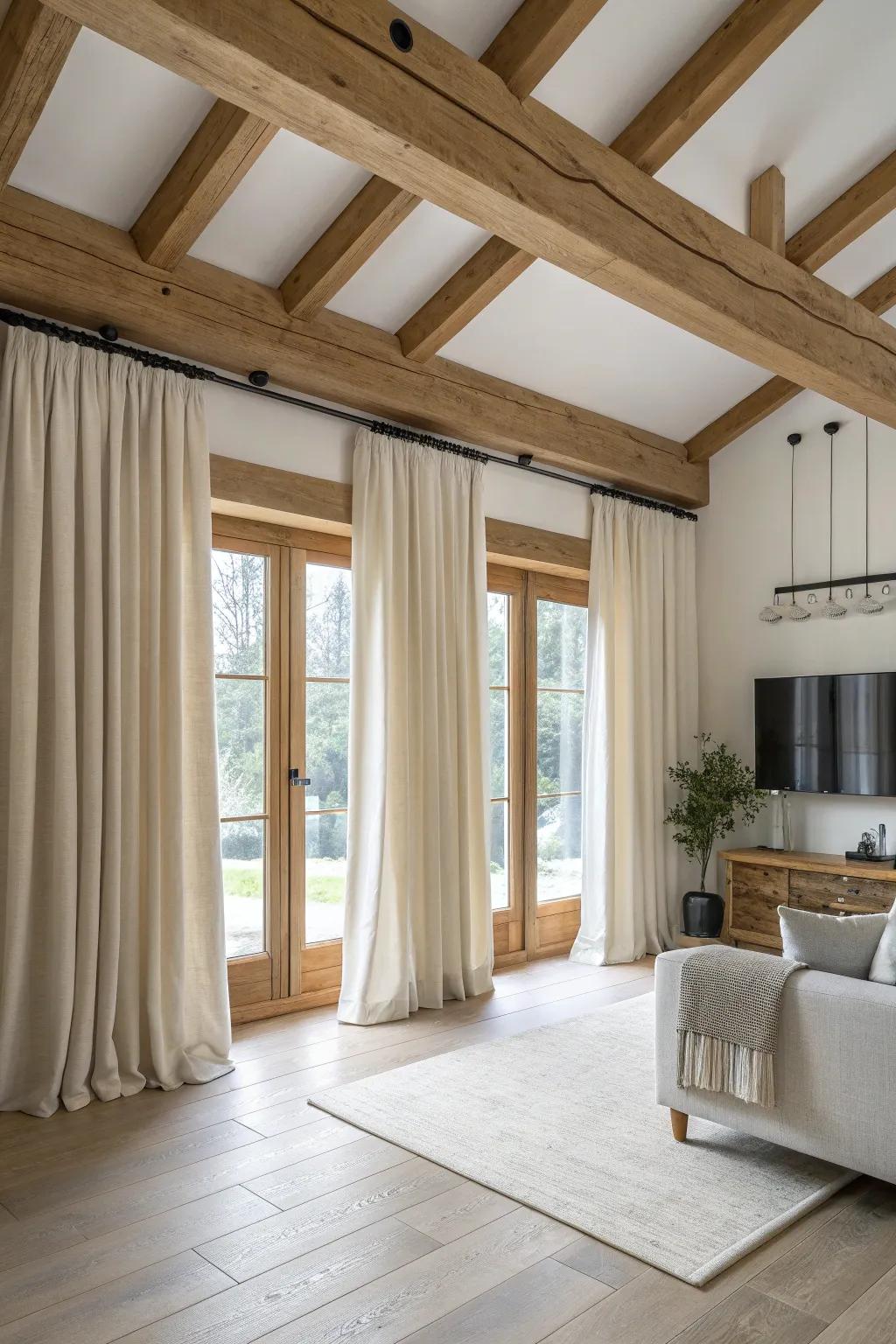 Achieve a seamless look by covering curtain rods with beams. 🎨 #InteriorTrick #HomeHack #DesignTip
